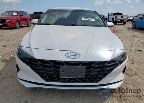 2021 Hyundai Elantra Sel z USA, uszkodzony, nr VIN 5NPLM4AG6MH002610